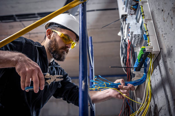 Best Licensed Electrician  in Carmel, IN